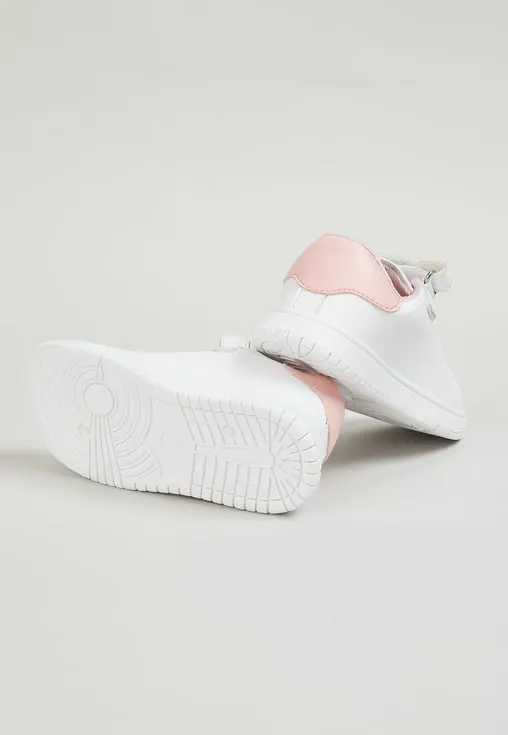 Off-White Everyday Sneakers – Where Comfort Meets Effortless Style - Image 3
