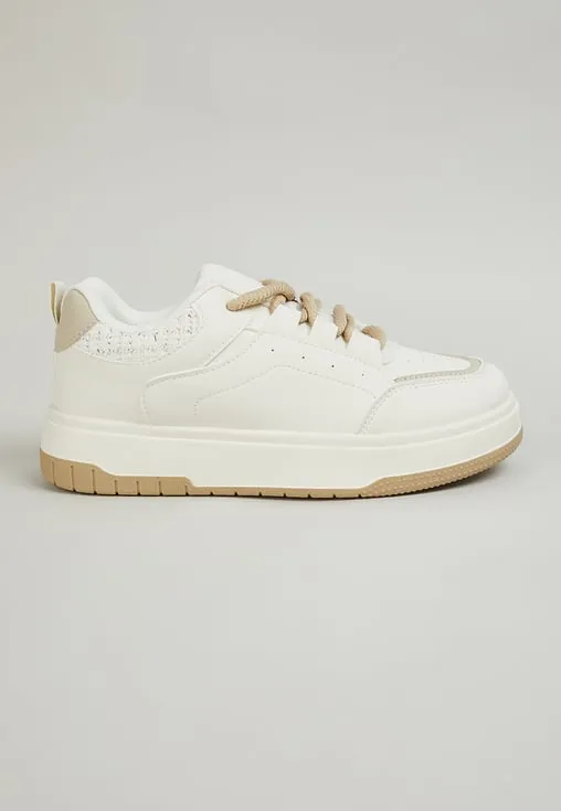 Off-White Low-Top Sneakers – Effortless Style Meets Everyday Comfort - Image 3
