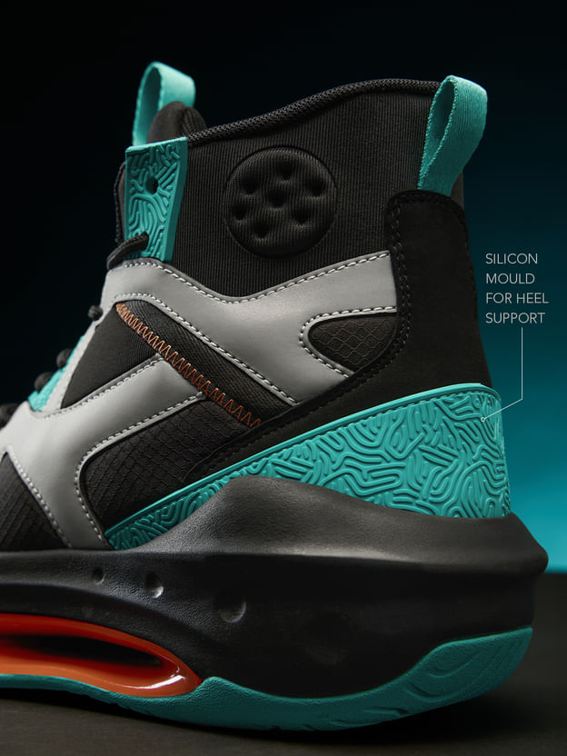 Men’s Black & Teal Reflective Sneakers with Flash-Activated Detailing - Image 4