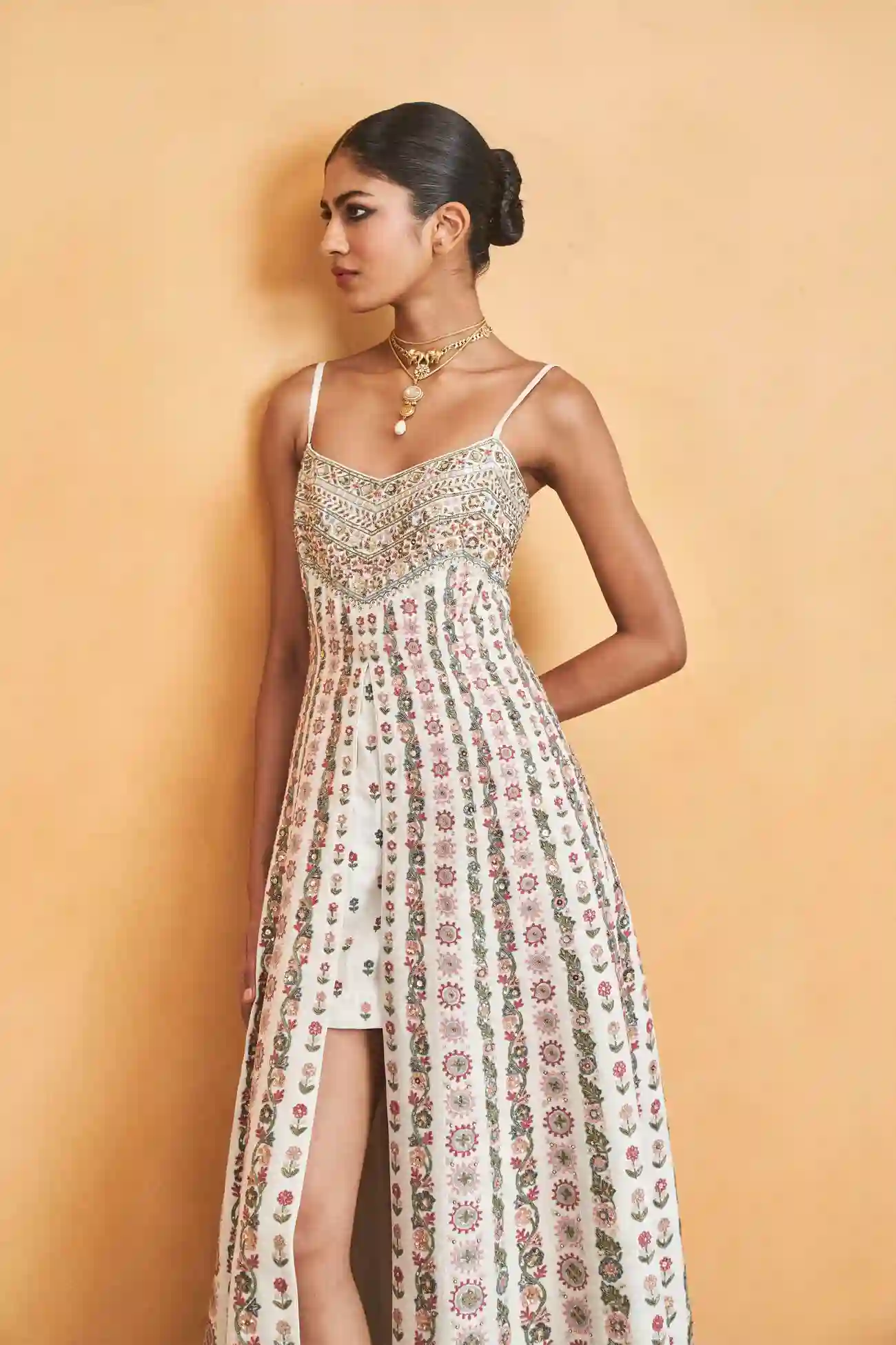 Light Blue Embroidered Wrap Dress – A Strategic Blend of Soft Power and Global Style - Image 3