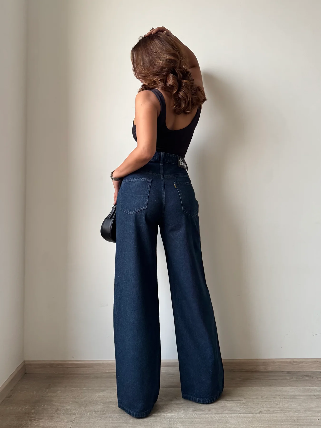 Midnight Indigo High-Waisted Wide-Leg Jeans – Classic Cool with a Contemporary Twist - Image 3