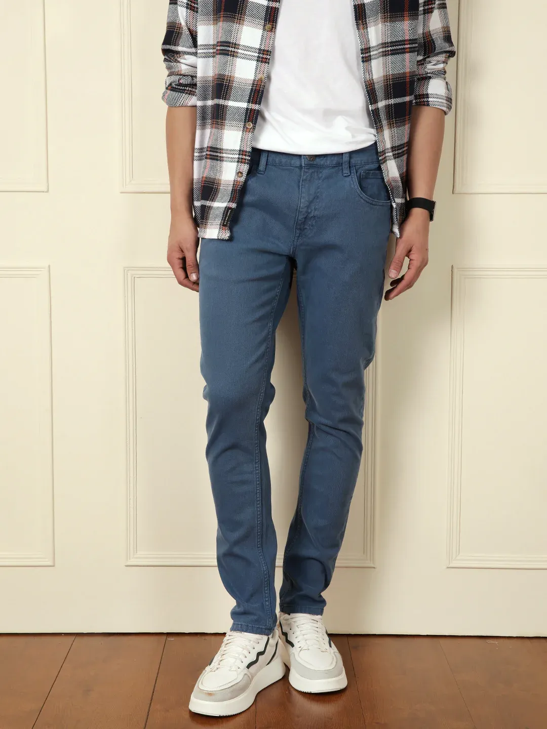 Everyday Stretch Slim-Fit Jeans – Washed Blue - Image 2