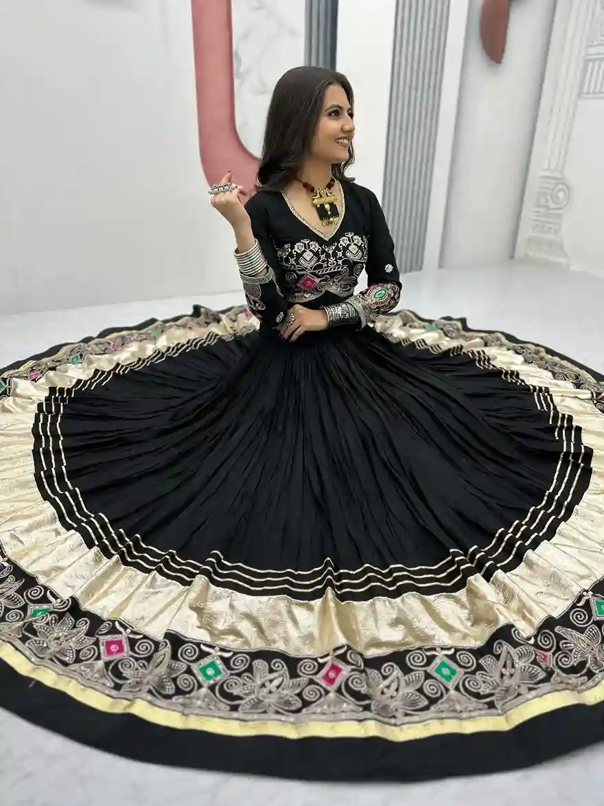 Midnight Royalty Black Chaniya Choli – Heritage Grandeur with Global Glam - Image 2