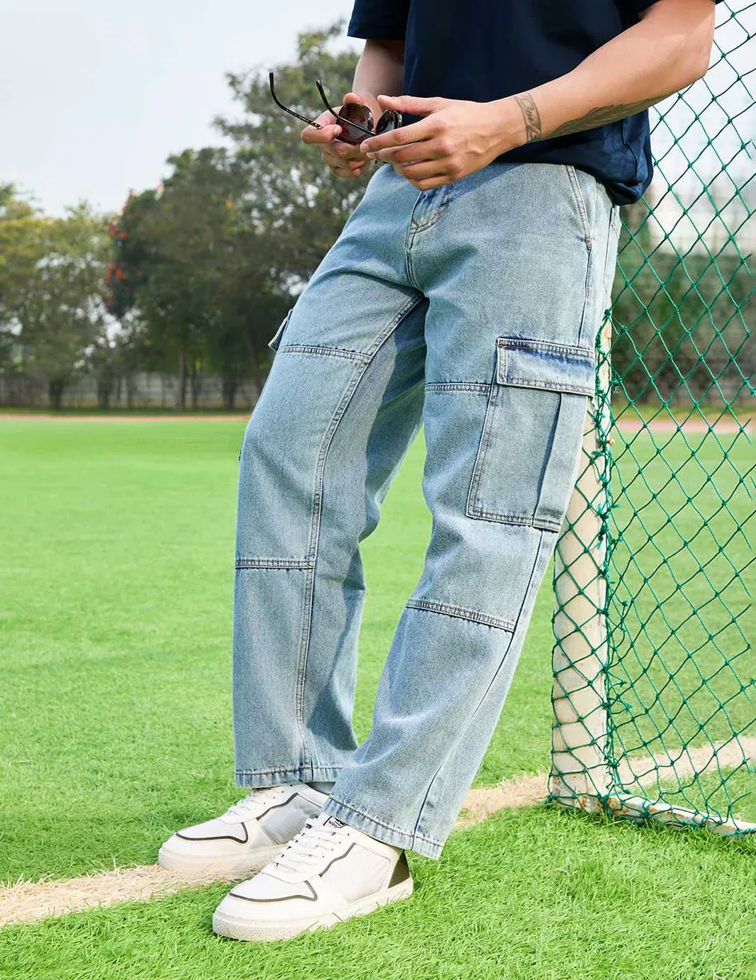 Urban Utility Cargo Jeans – Relaxed Fit Mid-Wash Denim - Image 2