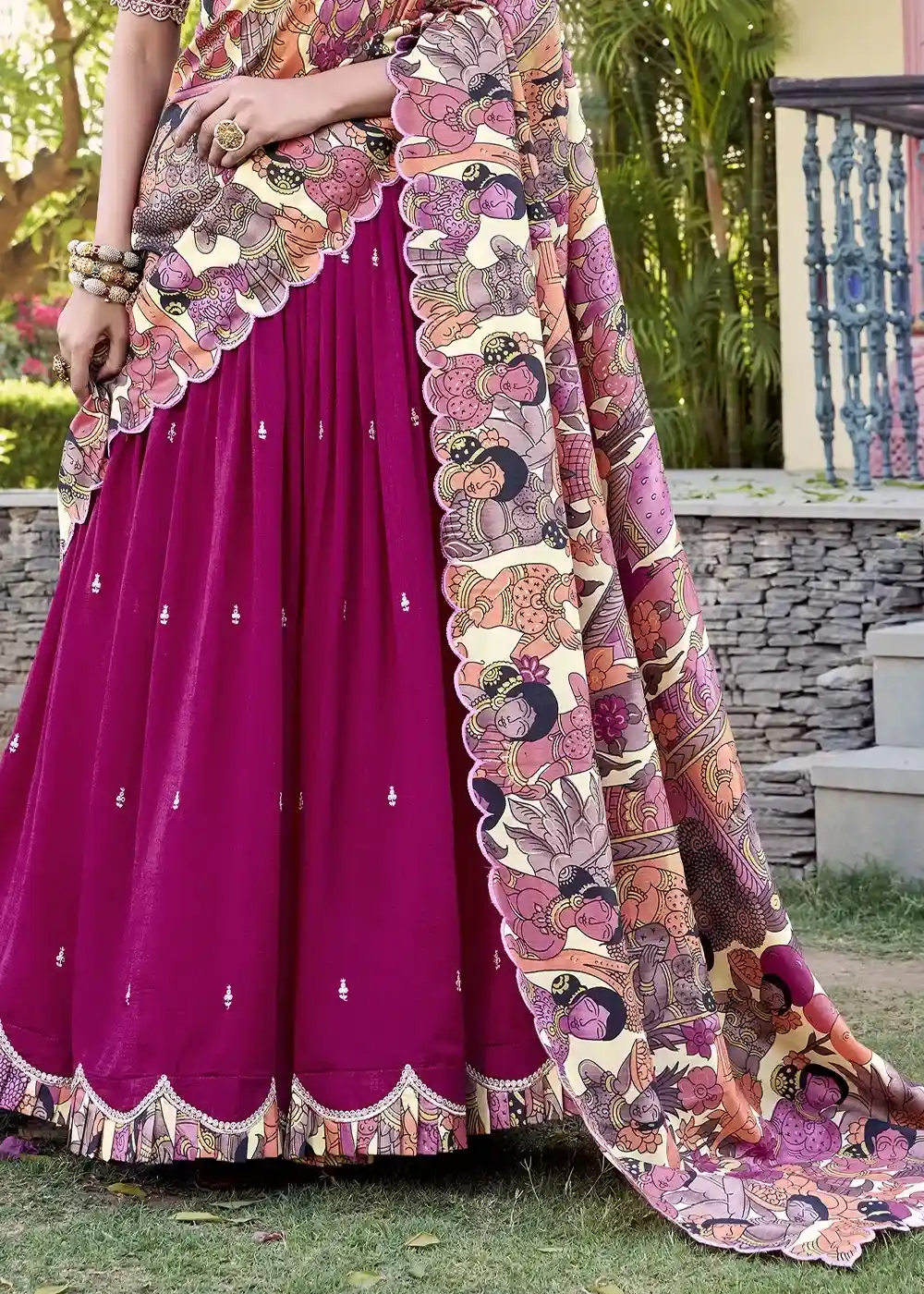 Elegant Magenta Chaniya Choli with Artistic Kalamkari Dupatta - Image 4
