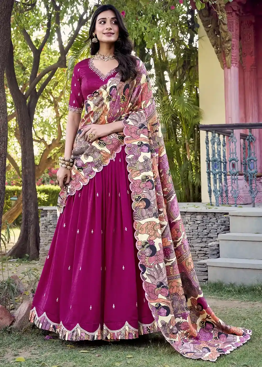 Elegant Magenta Chaniya Choli with Artistic Kalamkari Dupatta - Image 5