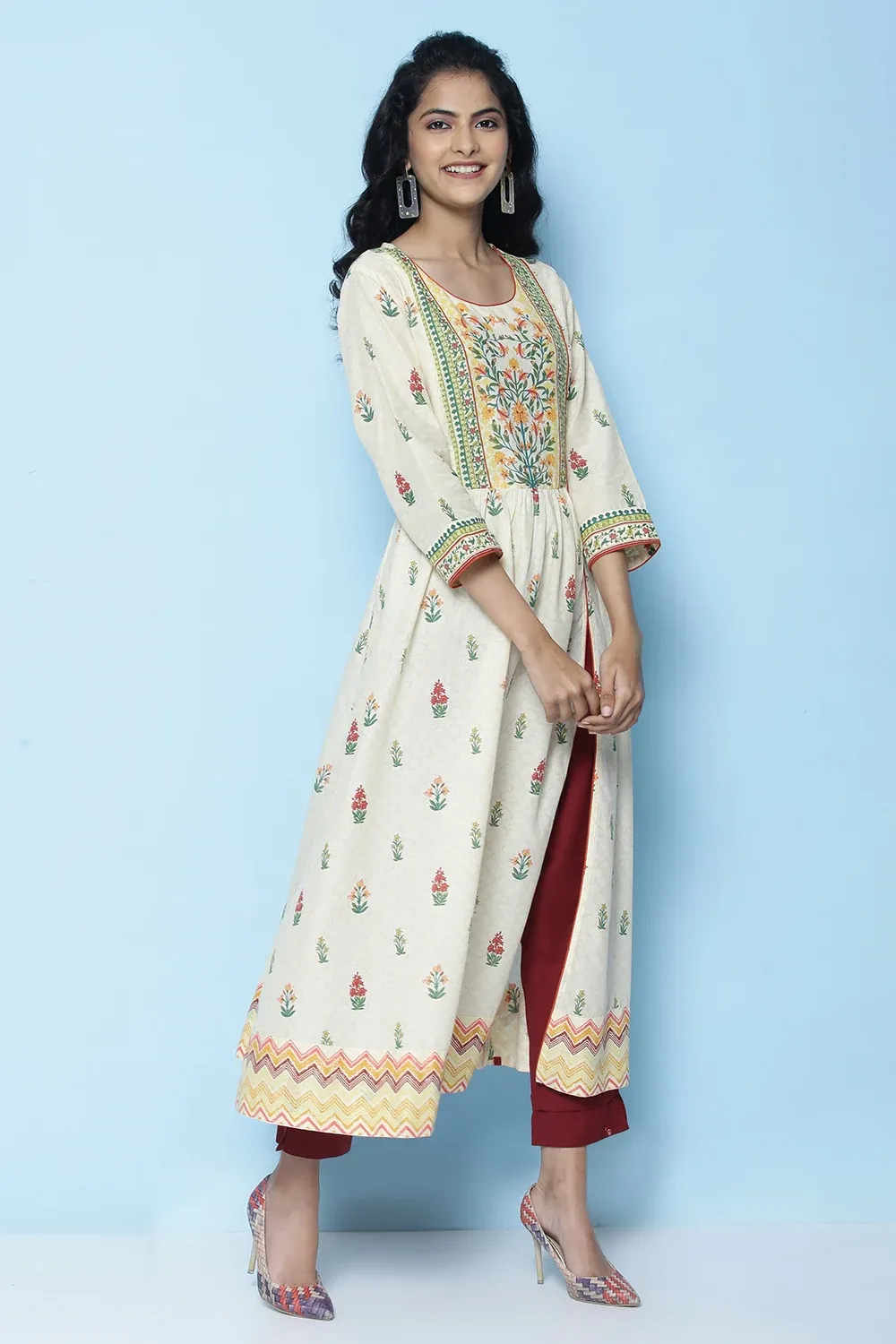 Ivory Bloom Front-Slit Kurta – Contemporary Ethnic Fusion with Vibrant Floral Detailing - Image 2