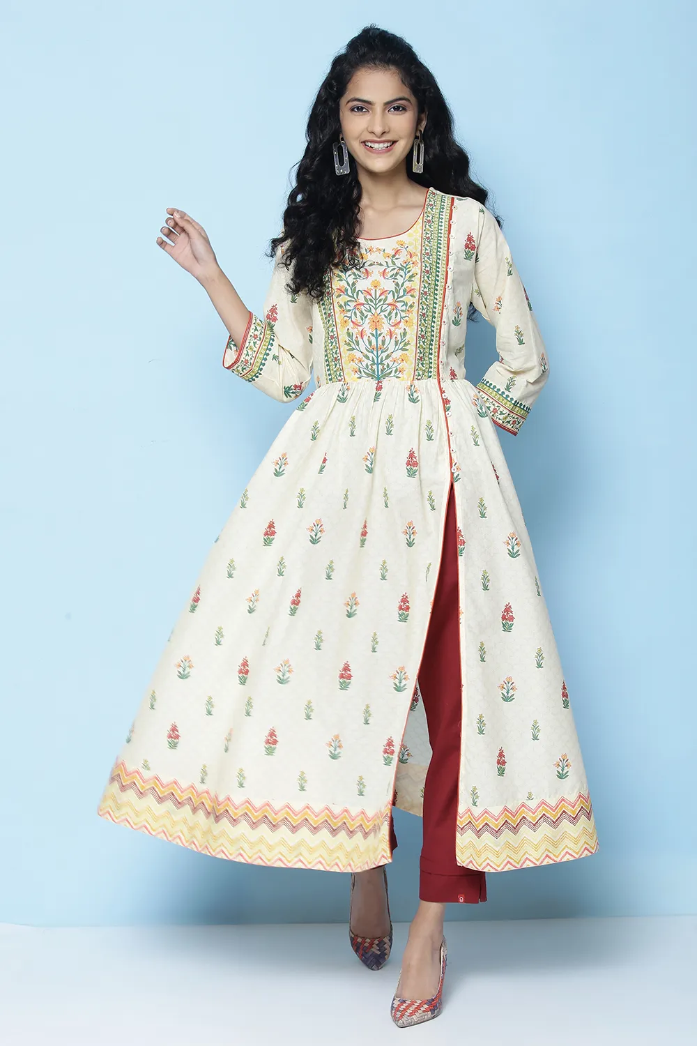 Ivory Bloom Front-Slit Kurta – Contemporary Ethnic Fusion with Vibrant Floral Detailing - Image 4