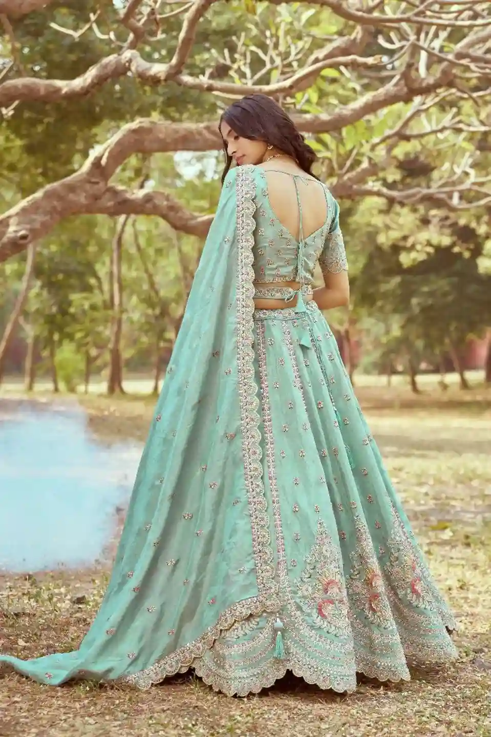 Sea Green Bridal Lehenga Choli – An Ethereal Blend of Elegance & Intricacy - Image 4