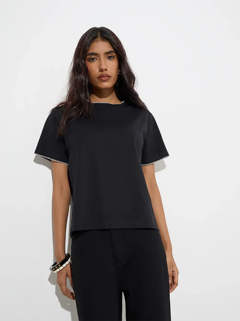 Women’s Black Contrast-Stitch Crew Neck T-Shirt - Image 2