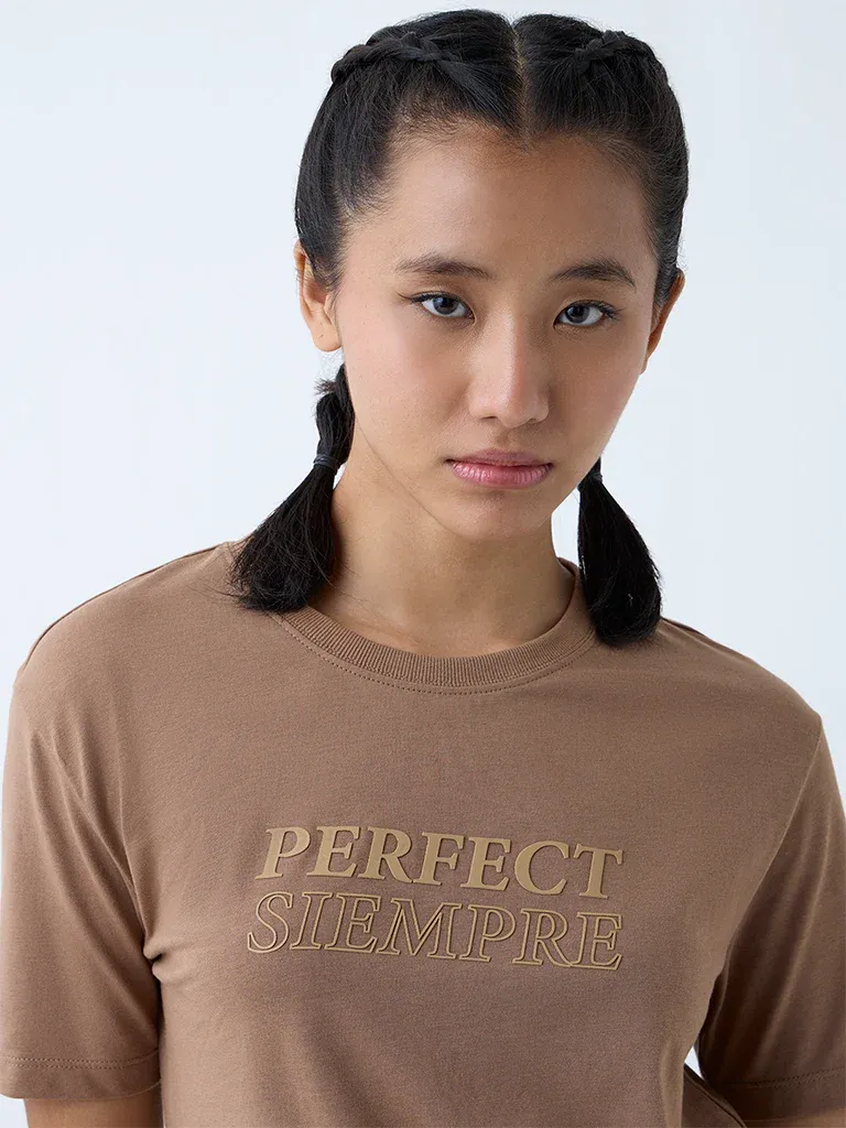 Women’s Brown “Perfect Siempre” Slogan T-Shirt - Image 4