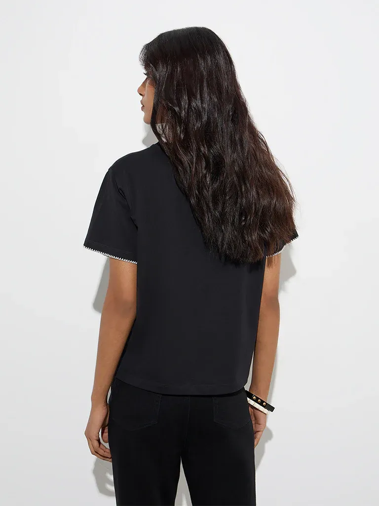 Women’s Black Contrast-Stitch Crew Neck T-Shirt - Image 4