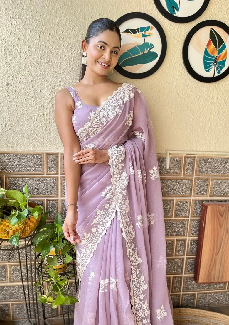 Pink Embroidered Lehenga Choli with Mint Green Dupatta - Image 3