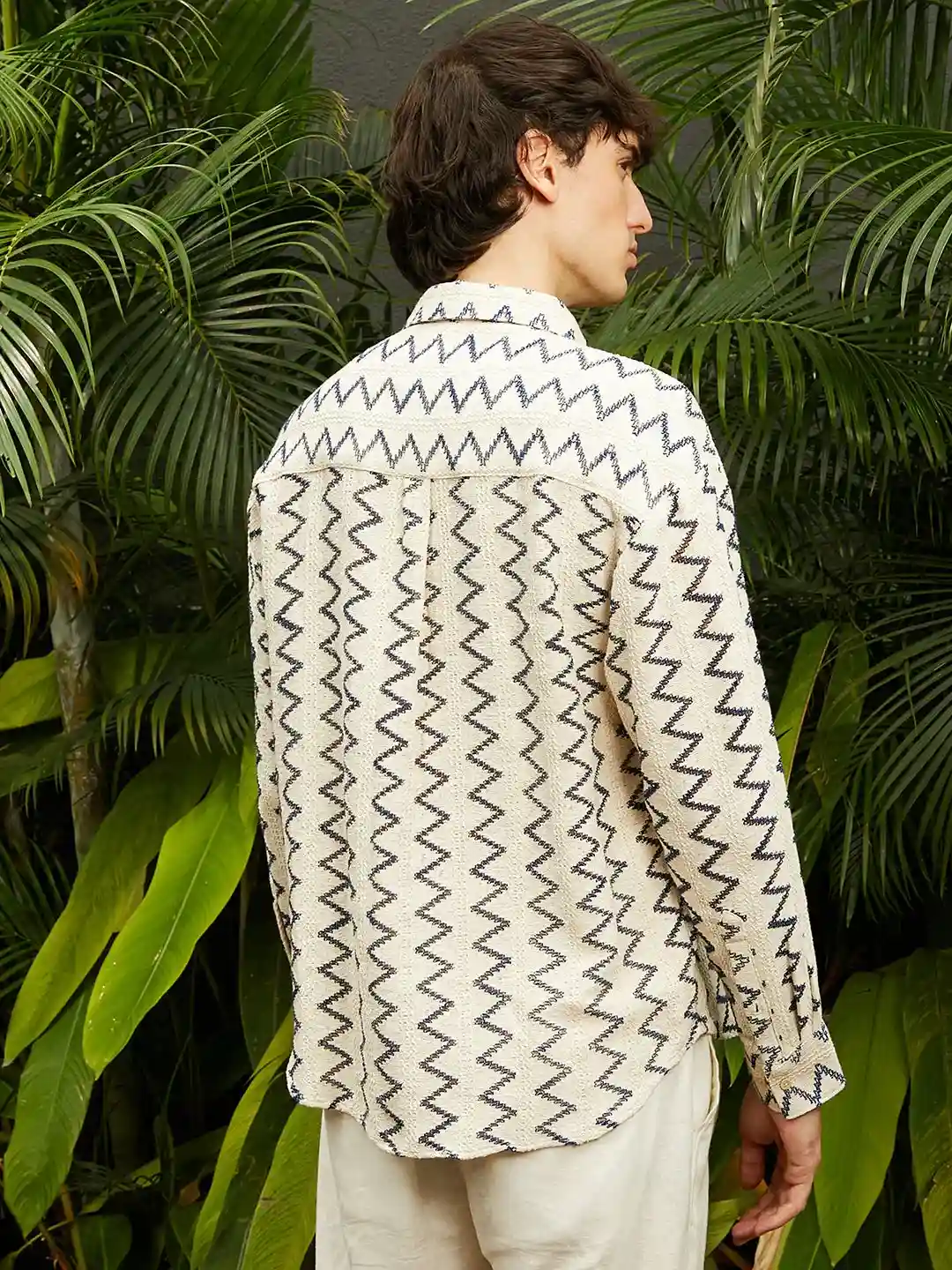 Sands of Manhattan – Luxe Zigzag Linen-Cotton Resort Shirt - Image 4