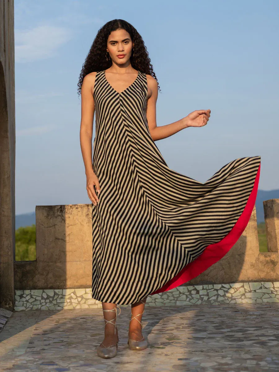 Black & Beige Striped A-Line Maxi Dress with Side Pockets - Image 3
