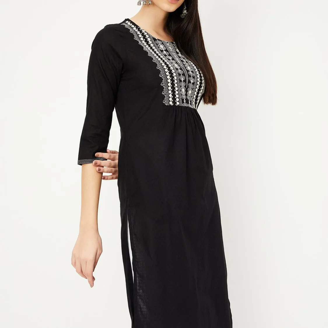 Noir Elegance Kurta – Monochrome Grace, Timeless Charm - Image 4