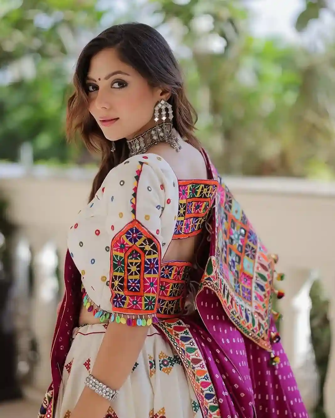 Ivory Royal Heritage Chaniya Choli – Global Luxury Meets Timeless Craft - Image 4