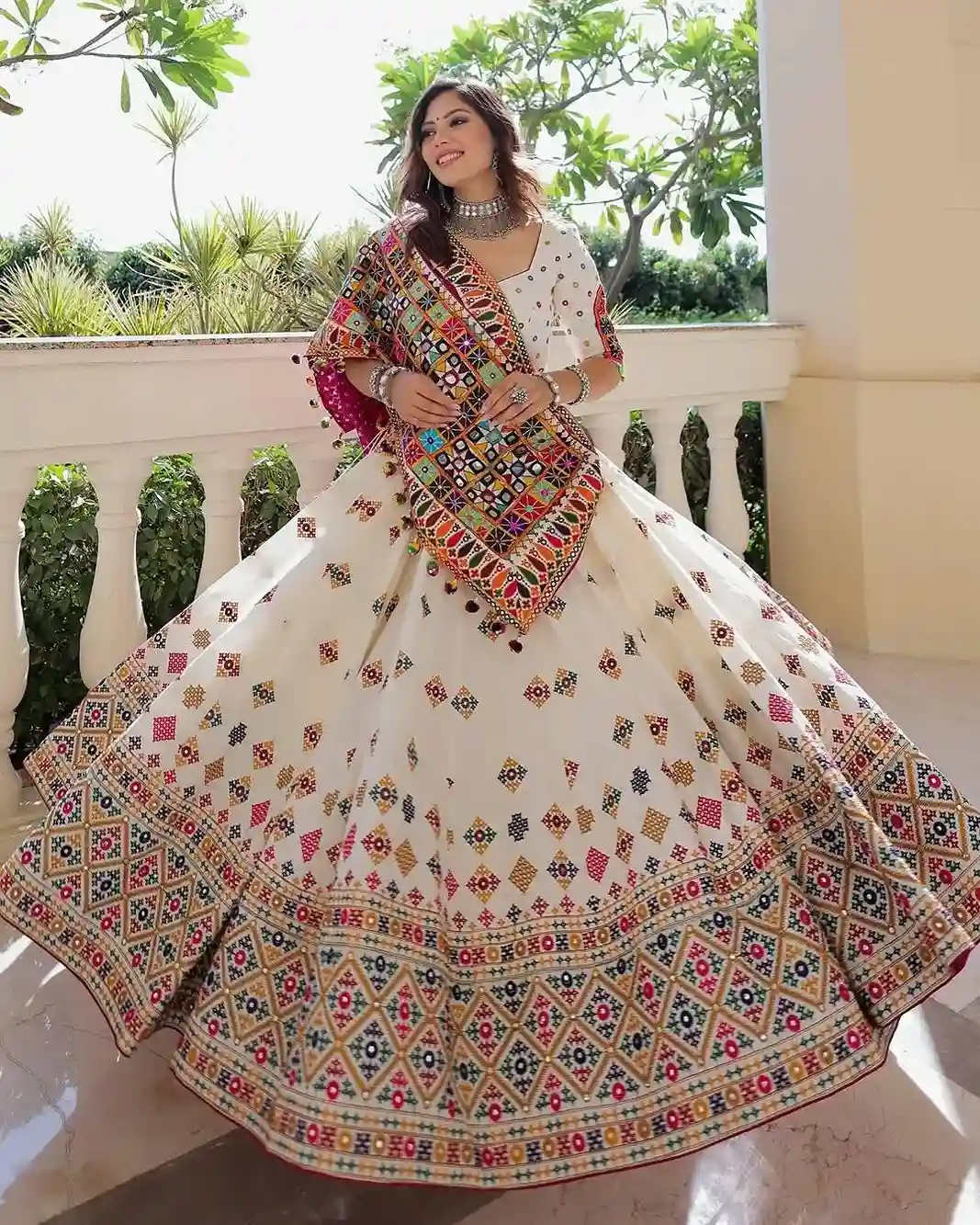 Ivory Royal Heritage Chaniya Choli – Global Luxury Meets Timeless Craft