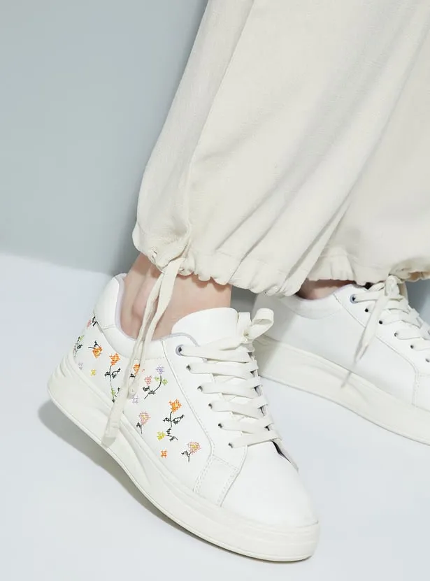 Women’s Ecru Cargo Jogger Pants – Street-Style Comfort with Utility Pockets - Image 4