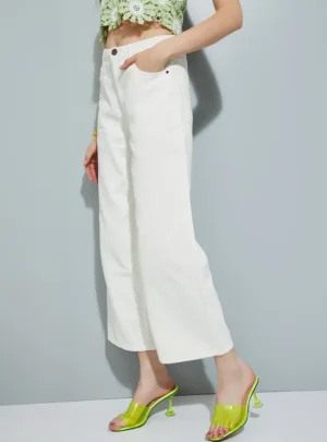 US Trend Ecru Wide-Leg Women’s Trousers – Minimal Luxe Fashion for Smart Wardrobe Investment