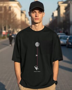 Men’s Black “Hang in There” Astronaut Graphic Oversized T-Shirt